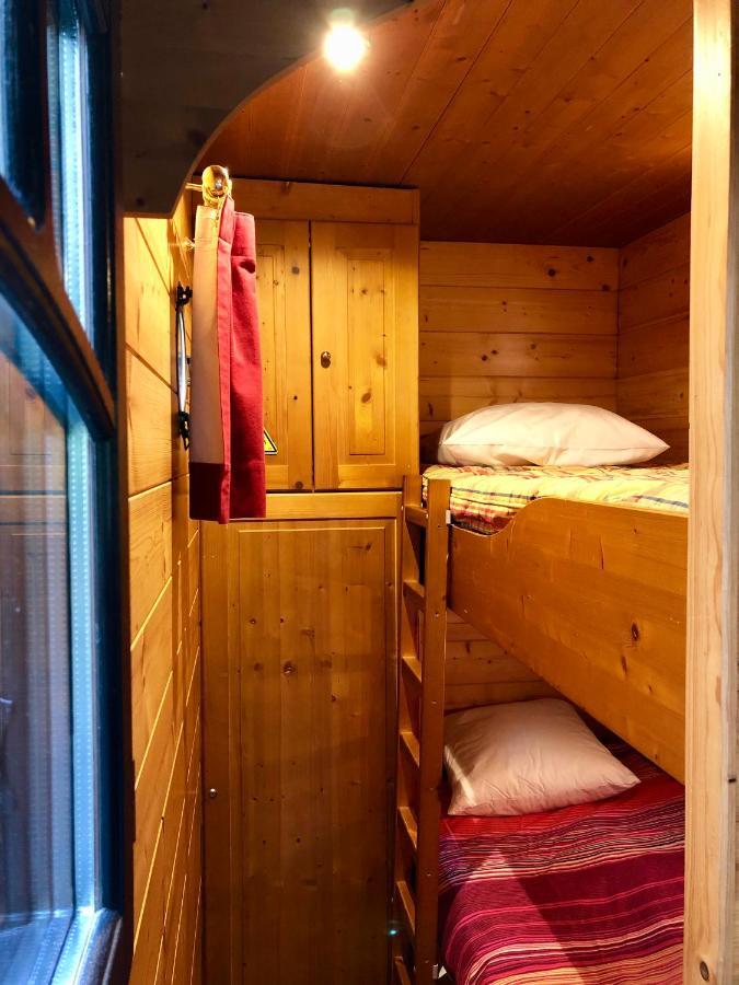 Millygite Roulotte - 4 Seasons Chalet-On-Wheels Екстер'єр фото